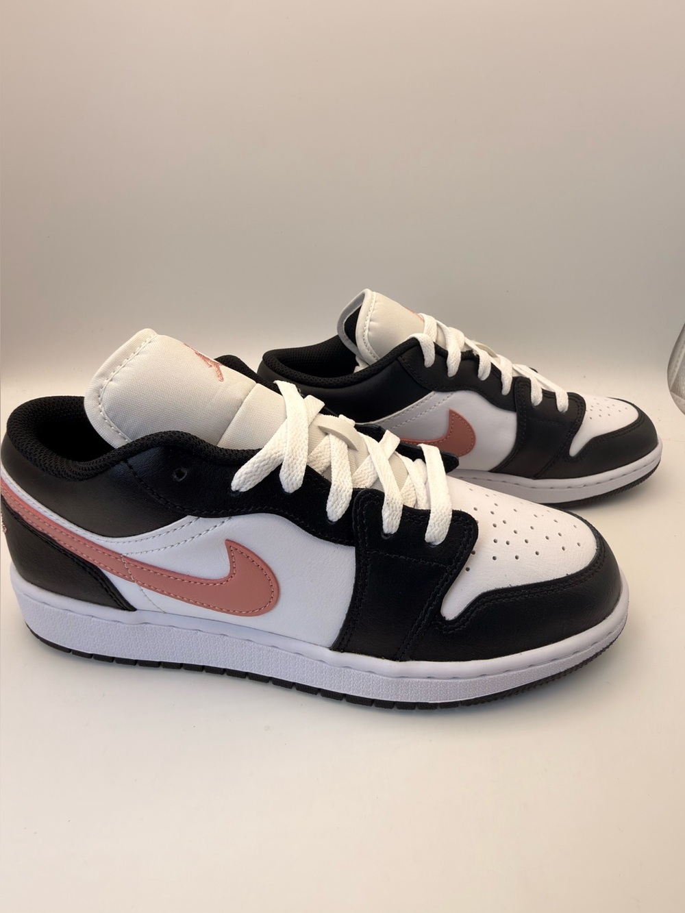 Air Jordan 1 Low GS Black Rust Pink White 7Y Women’s 8.5 New 553560-165